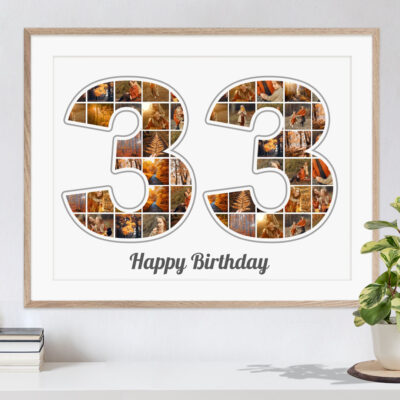Zahl Collage 33 als originelles Geburtstagsgeschenk mit vielen Bildern auf weissem Hintergrund in Rahmen über Kommode mit Pflanze und Büchern